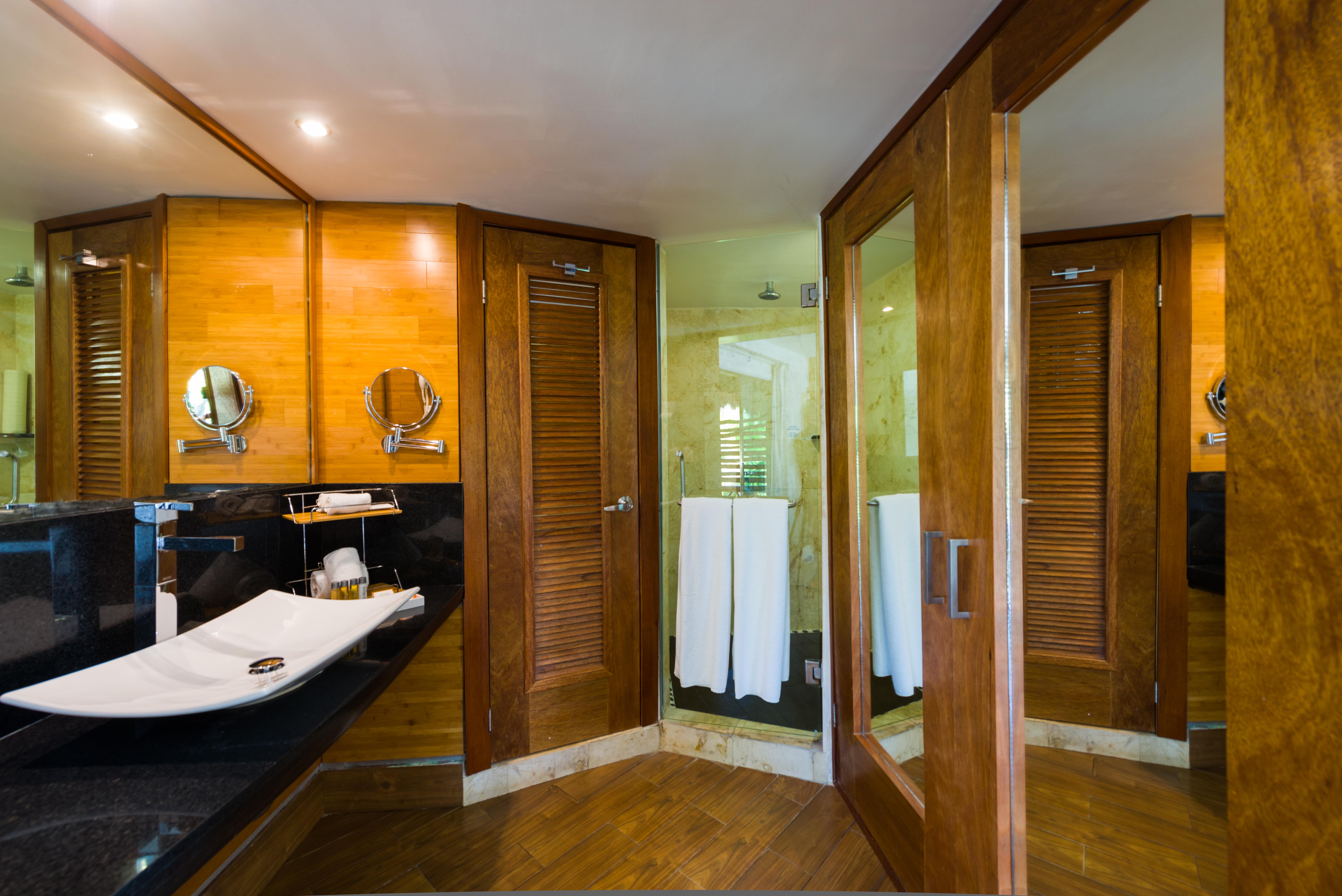 Magic Blue Spa Boutique Hotel Adults Only Playa del Carmen Eksteriør bilde Bathroom