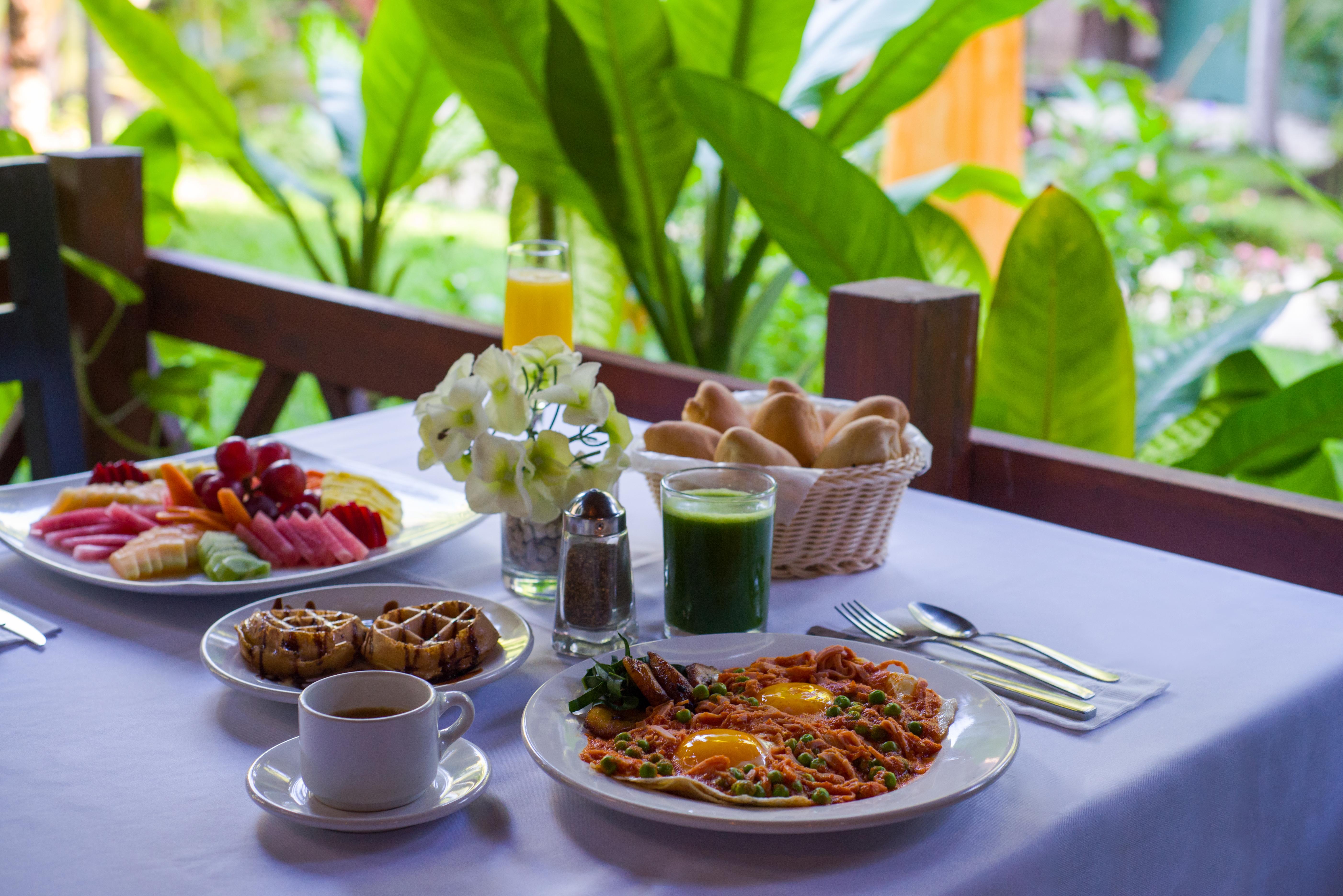 Magic Blue Spa Boutique Hotel Adults Only Playa del Carmen Eksteriør bilde A typical breakfast at the hotel