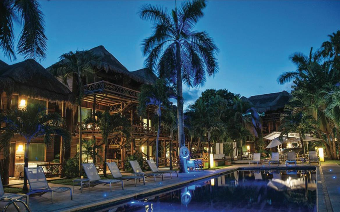 Magic Blue Spa Boutique Hotel Adults Only Playa del Carmen Eksteriør bilde The resort at night